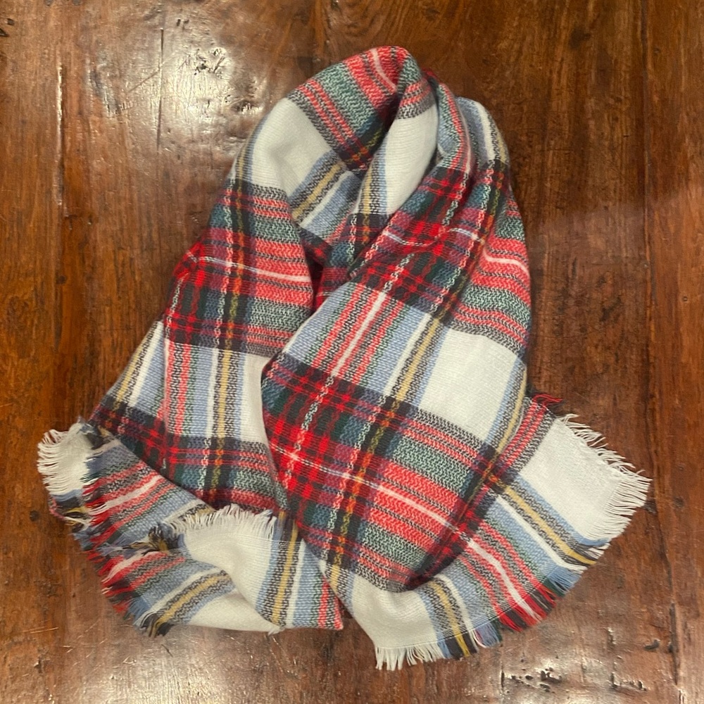 Gorgeous, massive blanket scarf
